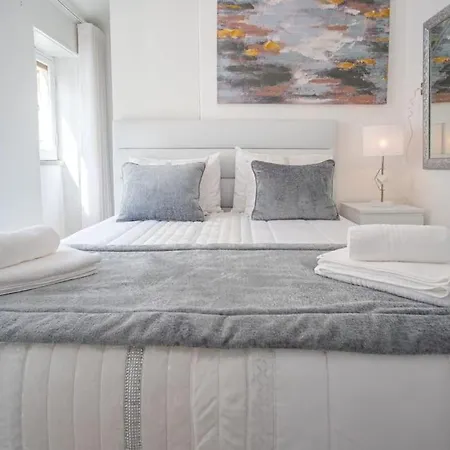 Milena's Bedroom Nazaré