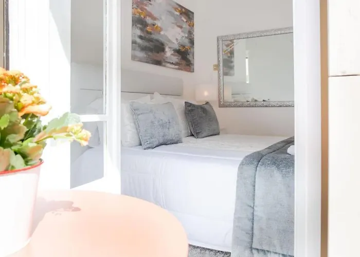 Milena's Bedroom Nazaré