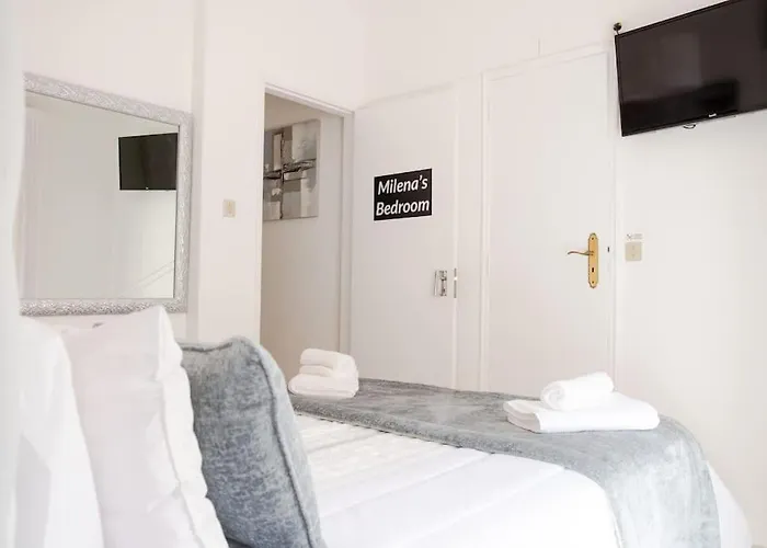 Milena's Bedroom Nazaré